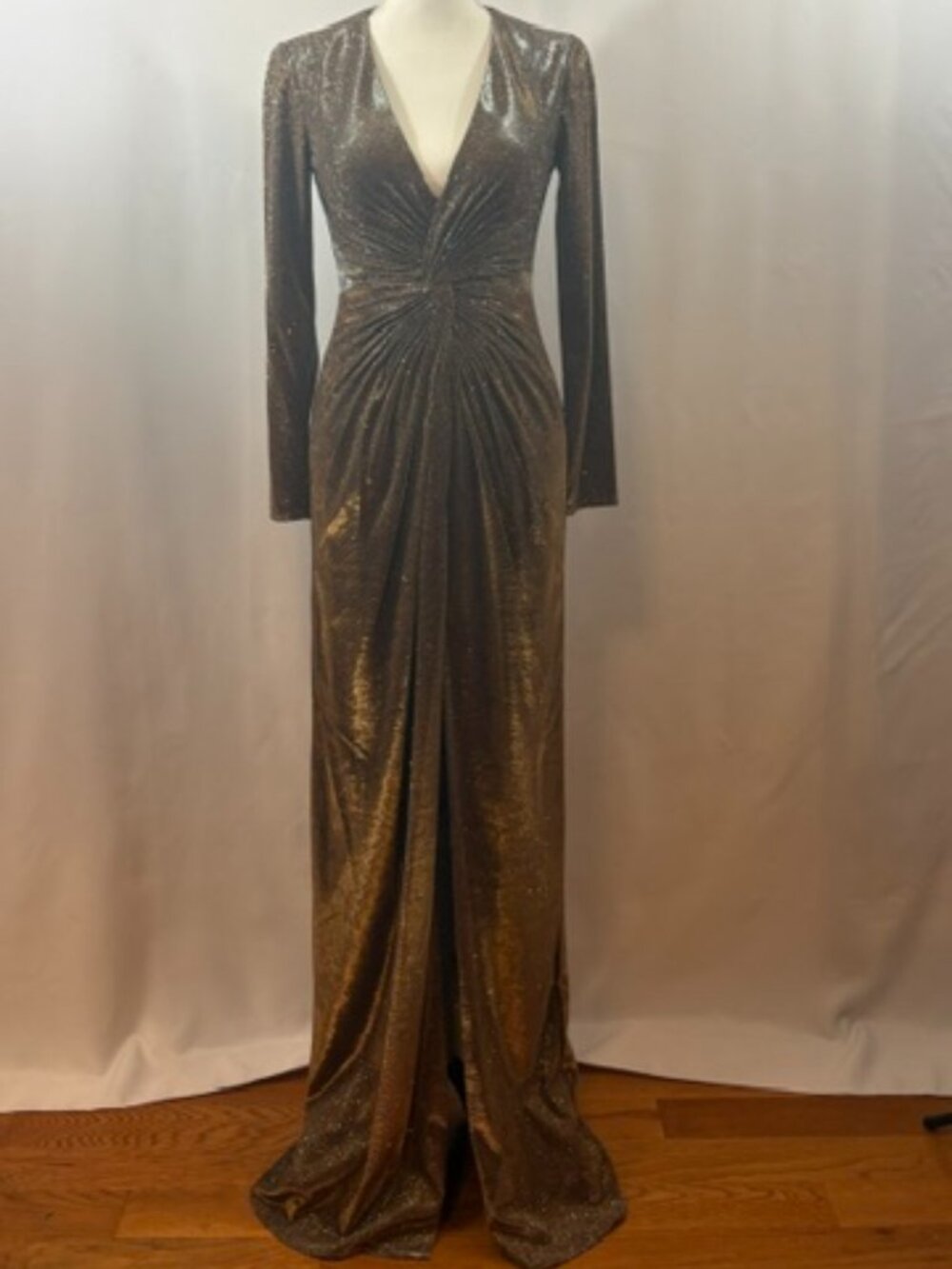 MAC DUGGAL 261941 Bronze Shimmer V Neck Long Sleeve Gown Size 4 NWT
